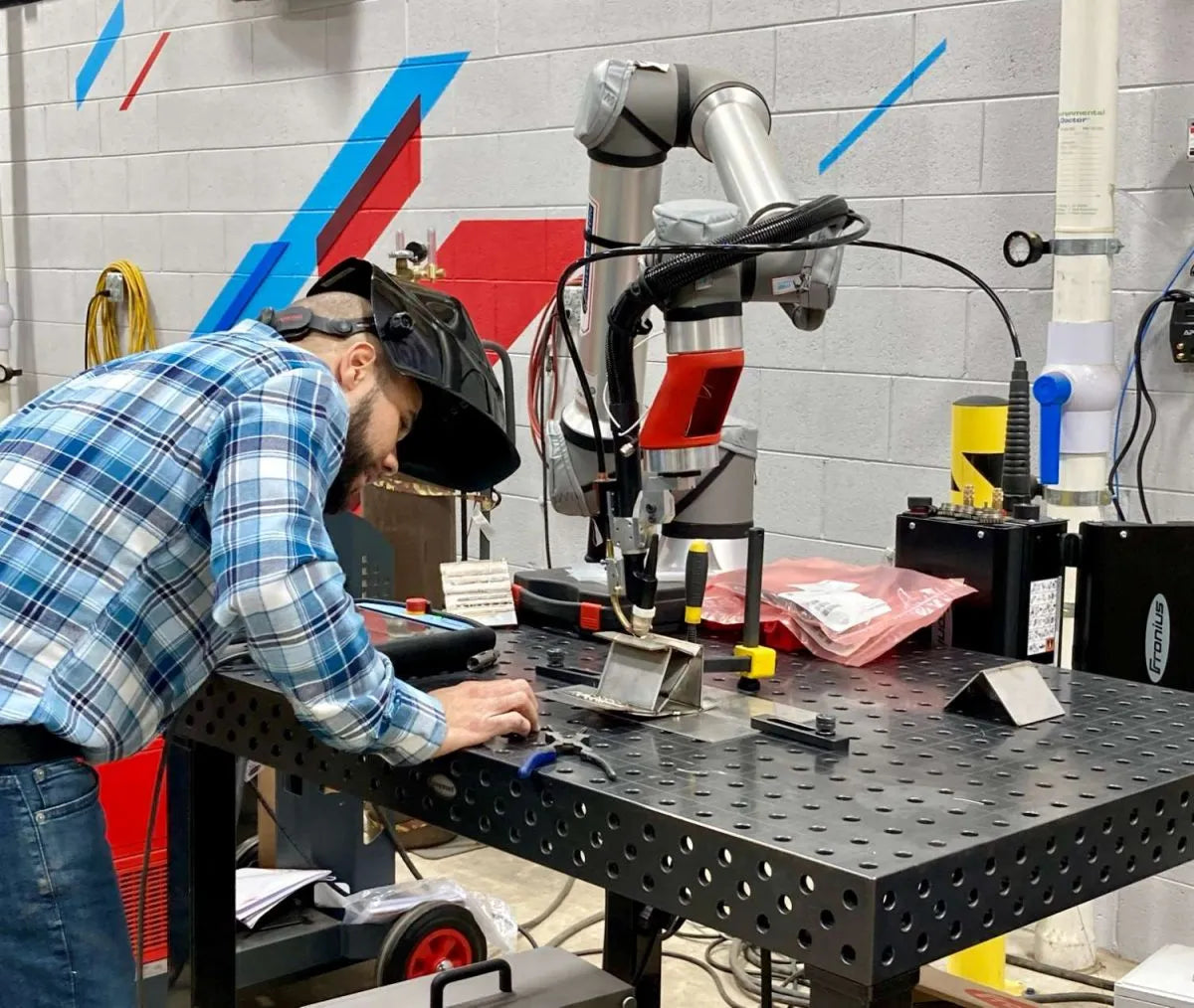 URW-2TAPP AC/DC Push-Pull TIG System